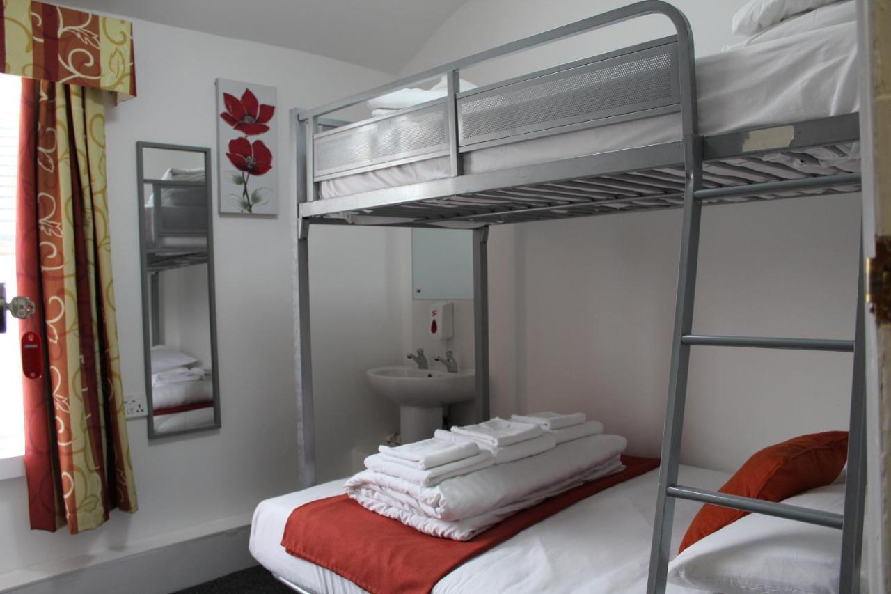 Backpackers Blackpool Hotel & Suites Buitenkant foto