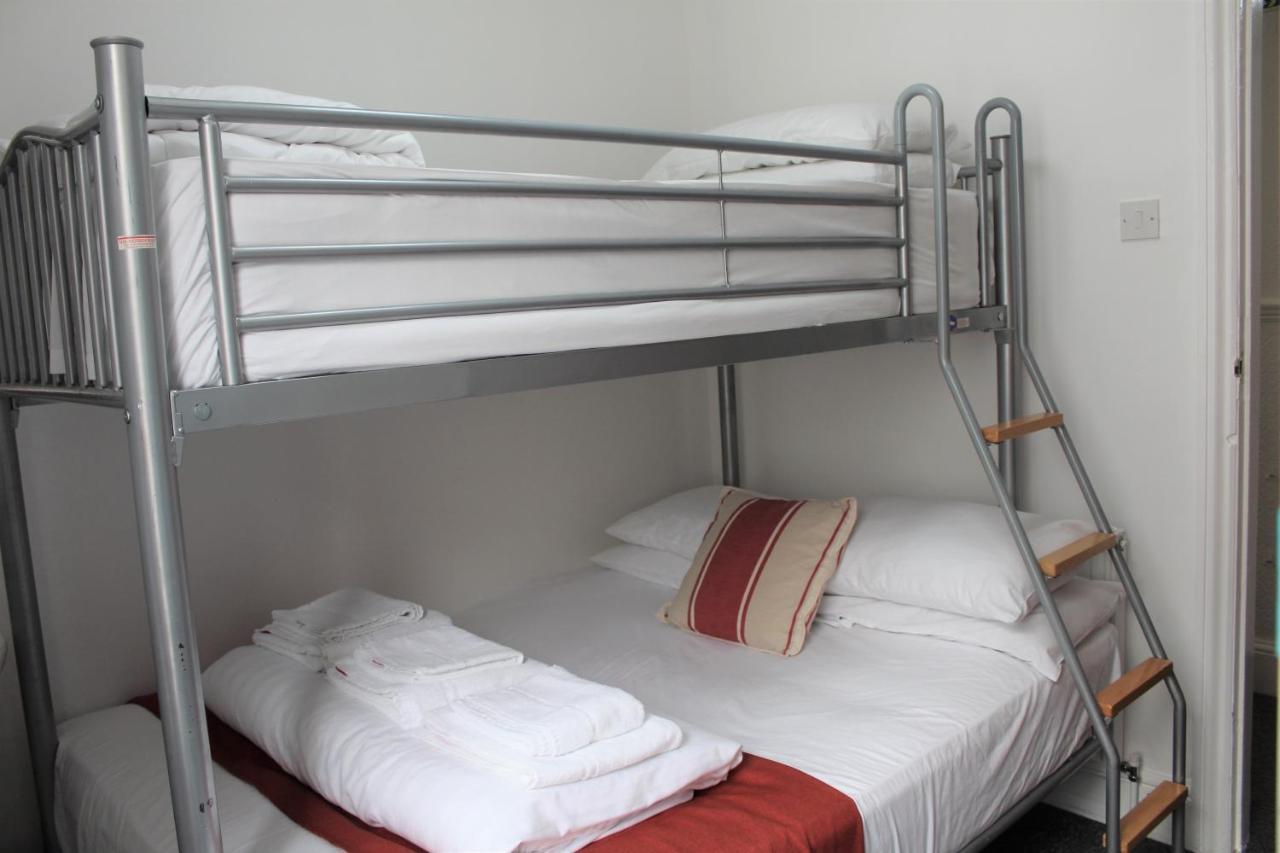 Backpackers Blackpool Hotel & Suites Buitenkant foto