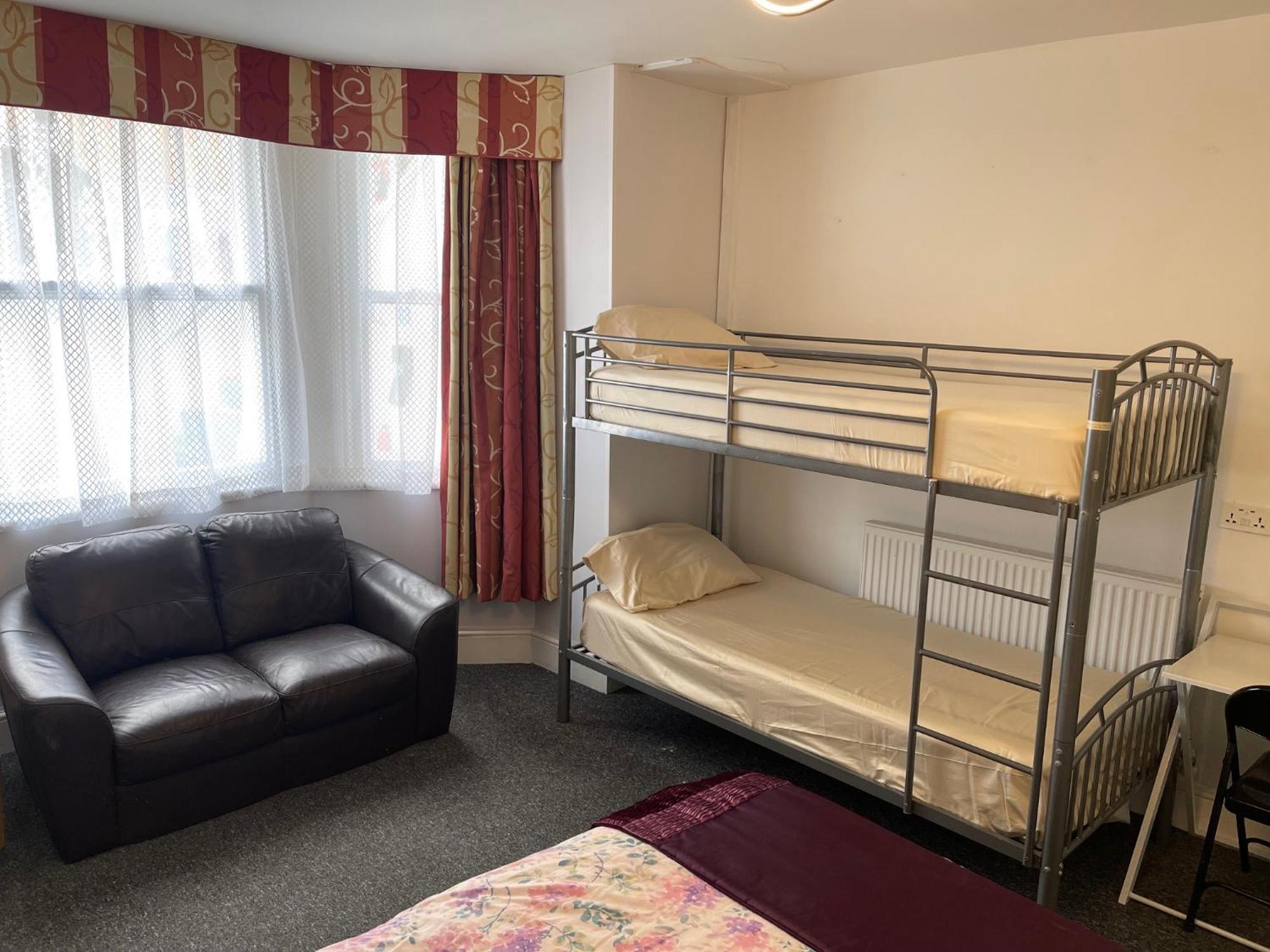 Backpackers Blackpool Hotel & Suites Buitenkant foto