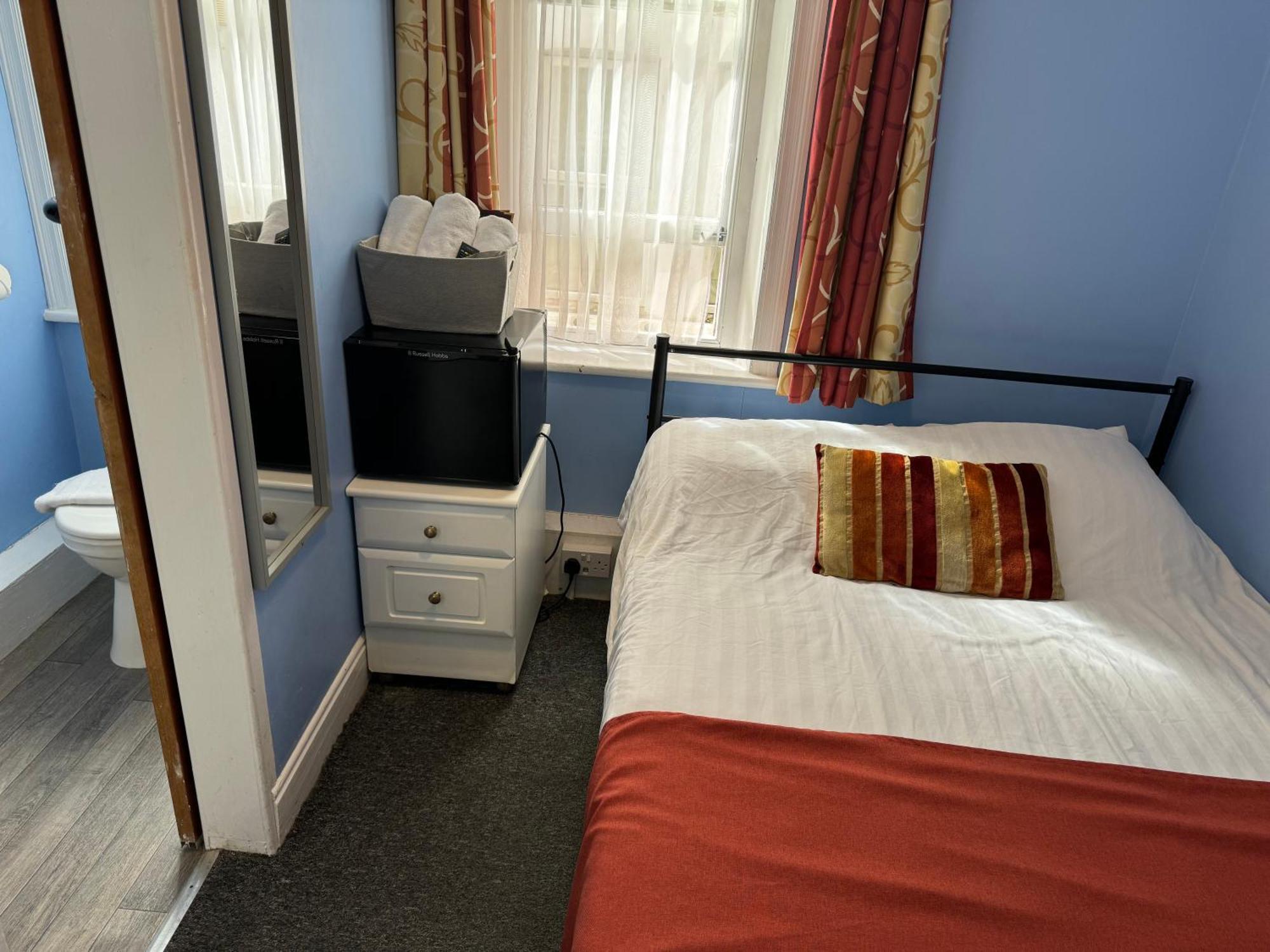 Backpackers Blackpool Hotel & Suites Buitenkant foto