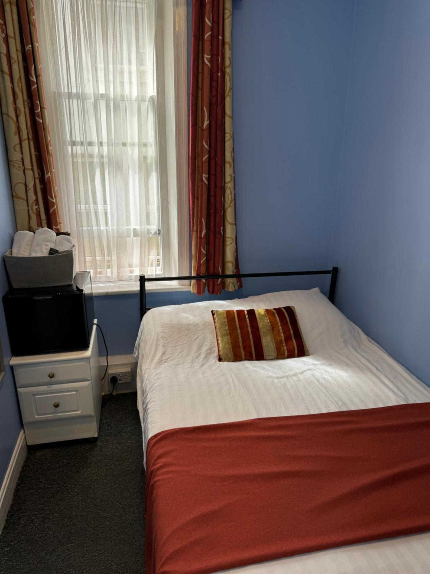 Backpackers Blackpool Hotel & Suites Buitenkant foto