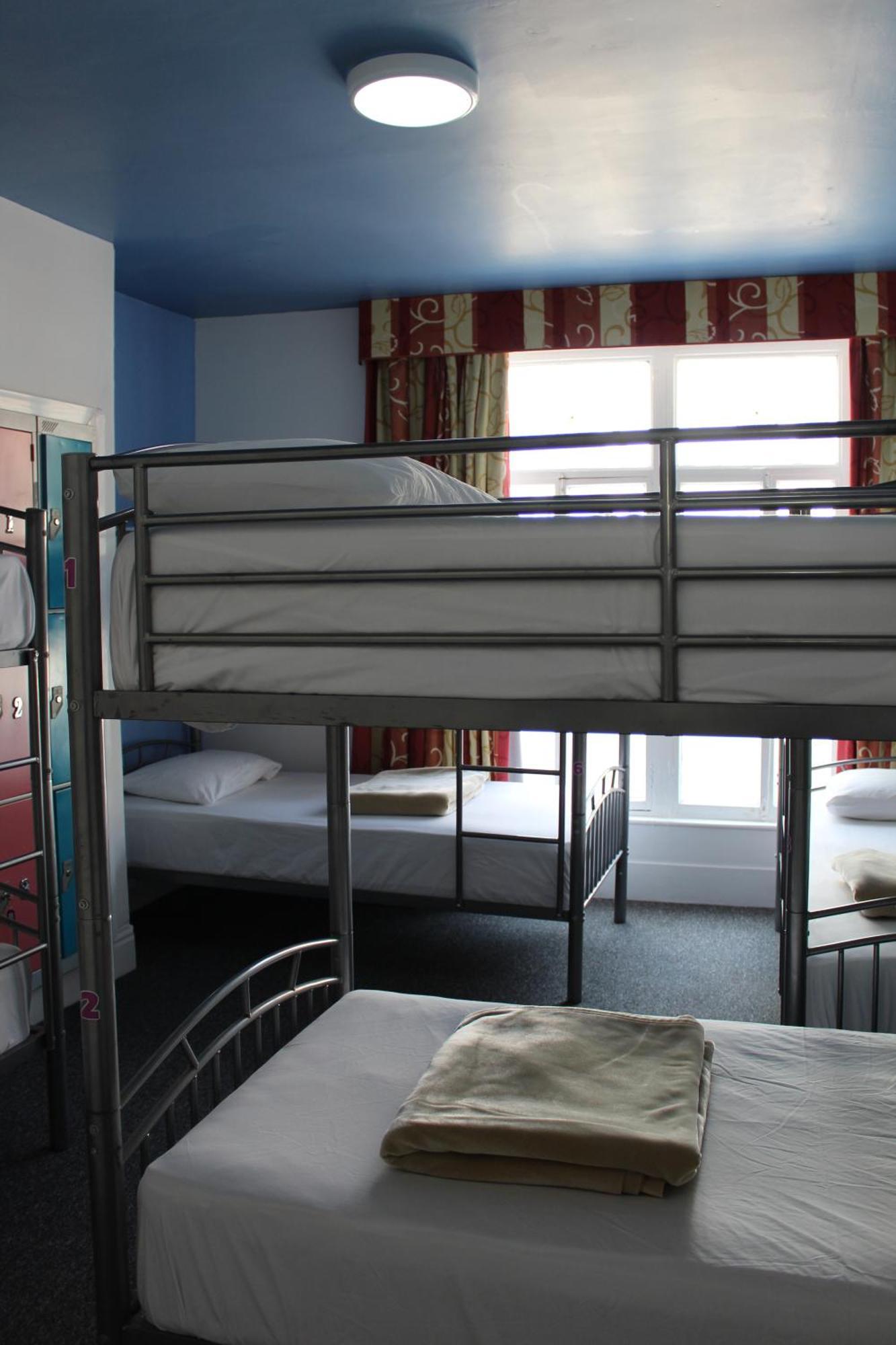 Backpackers Blackpool Hotel & Suites Buitenkant foto