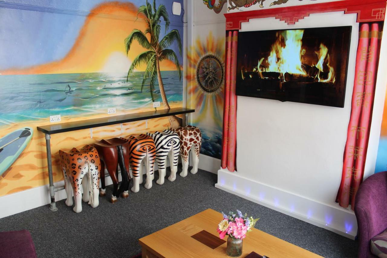 Backpackers Blackpool Hotel & Suites Buitenkant foto